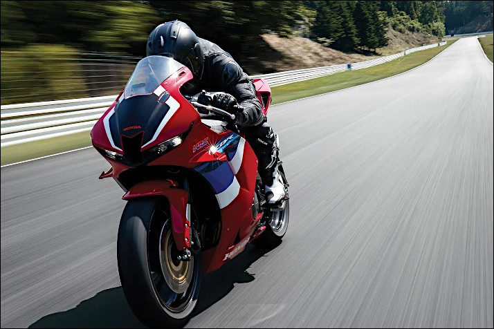 Foto hondacbr600rr03